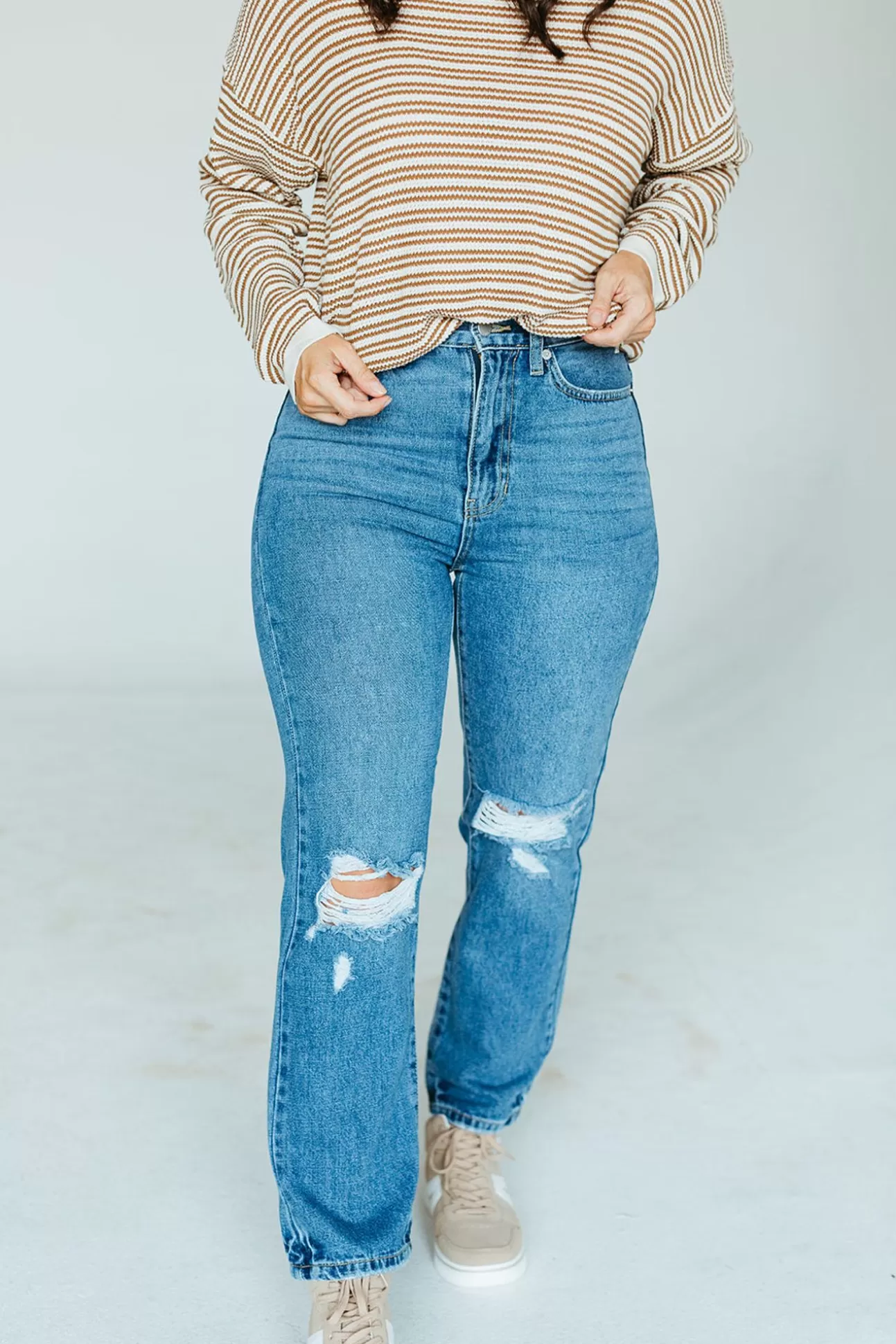 Mona Mom Jeans | August Cloth Best Sale