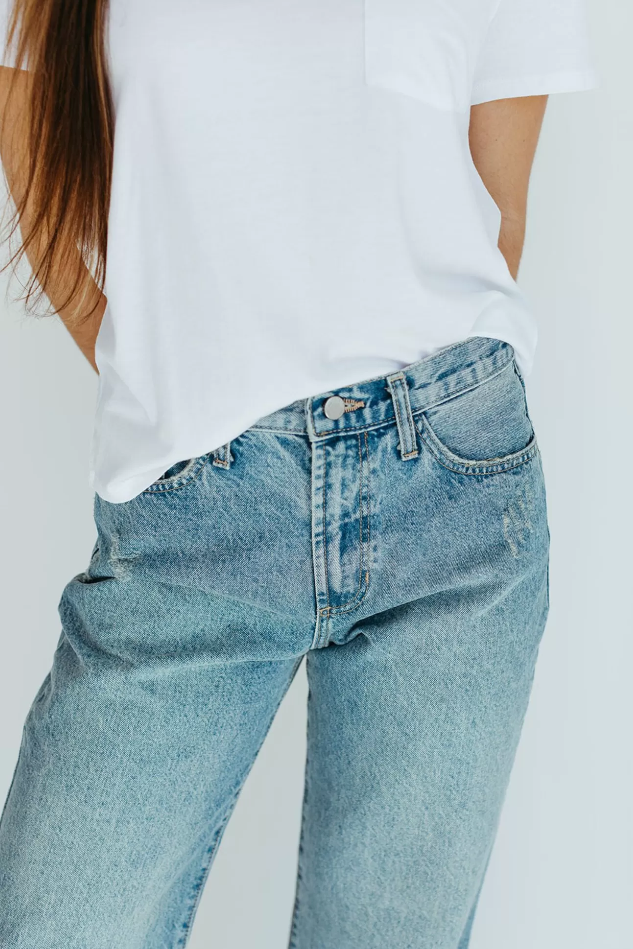 Shannon Straight Leg Jeans | August Cloth Outlet